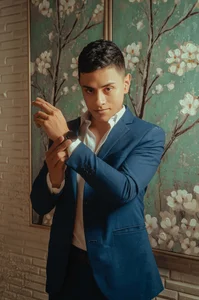 Public de Lucii_fer_  4 photos