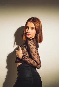 TinaJonnes_ Public Εικόνα 3