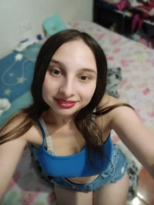Emilia_Jonnes Casual Bilde 2