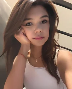 MadonnaRossi Public  5. fénykép