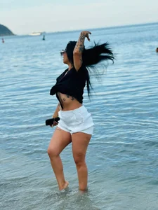 Skcarlet_beckett beach vacation Immagine 