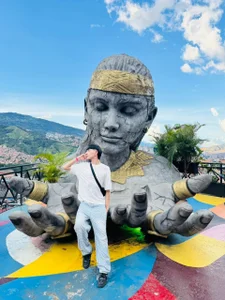 Slim_Tiann Guatape, Colombia صورة واحدة|Slim_Tiann Guatape, Colombia صورتان|Slim_Tiann Guatape, Colombia  صور|Slim_Tiann Guatape, Colombia  صورة