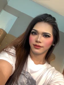 UrQueenDomCumTS Public Pic 3