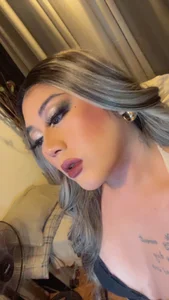 YourMistressAggy Kiss me Foto