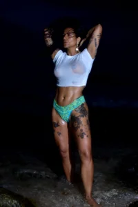 AllanaSquirt Holidays in Aruba Pic 6