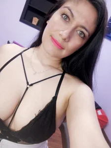 AnnyMilet_ for my users Pic 7