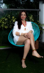 Anantaa_ White that illuminates, curves that provoke.🤍 Immagine  3