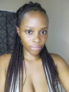 QUEENZAZA Public Pic 8