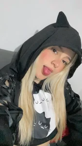 kaia-velvet💋图片 2