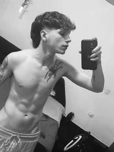 Thomas_Big_dick kullanıcısının 👀👀👀. albümü -  5 fotoğraf