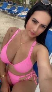 alexa_moreti: disfrutando de la playa ( фото)