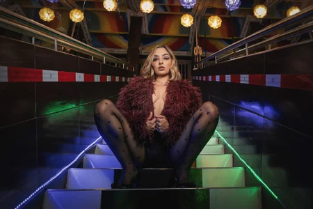 MelissaMoore_ Glamorous, beautiful, and loving зображення