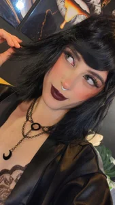 AmeliaNaughty_ Public Pic 8