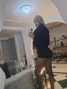 Barbie_Alanna Public Pic 4