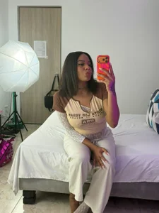 LoanaVega Public Εικόνα 2
