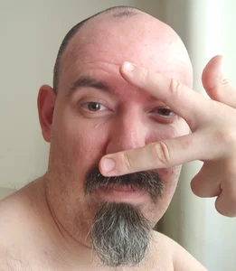 ThatUKguy79 Me Pic 2