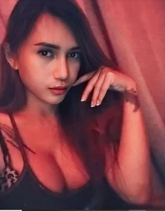 yourcutieslut87 Public Pic