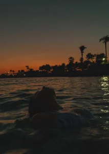 Courtney_C: Public ( фото)