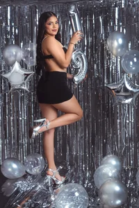 Hailey-Fox HAPPY BIRTHDAY TO ME Pic