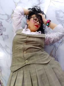 CHIARAJJONES A NAUGTHY MILF Pic 5