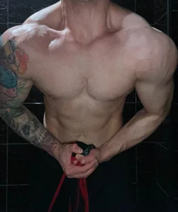 WayneWilson's XXX Nude Photo 2