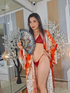 Zdjęcia ElizabethAdams_ Elizabeth kimono sexy:  4