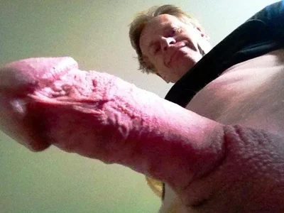 Xjizz Public Pic