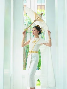 yourladycess_ VACATION PICTURES AROUND THE WORLD  3টি ছবি