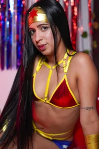 Vickysth Happy July 4 ❤️💙🤍 Foto 5