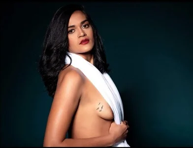 Biancasantillana the favorites Pic 3