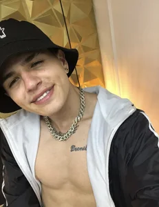 😻 od Themasterhades_777  9 snímek