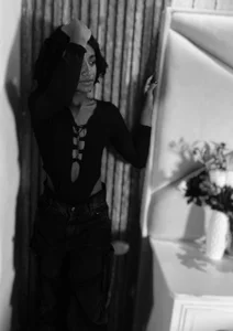 rebeca_brown_ Black and white 사진