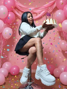 Miia_Marin It's my birthday 🎂🎉 Billede 3