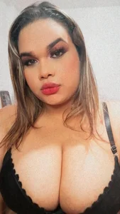 kami_hot_ts "I began to feel free when I realized that I was never going to fit into the narrow mold that societ Pic 3