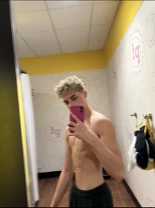 JULIANRAY Public Immagine  4