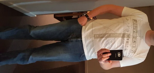 RicRockhard Public Gambar