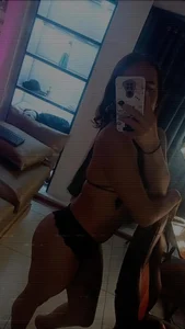 lailahdark Public Hình 4