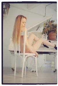 AstridHotty Hot film 🎞 Pic 3