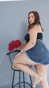 Arianna_Hot777: Public ( 2 фото)