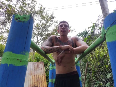 Adam_Hudsond a sunny day training Immagine  9