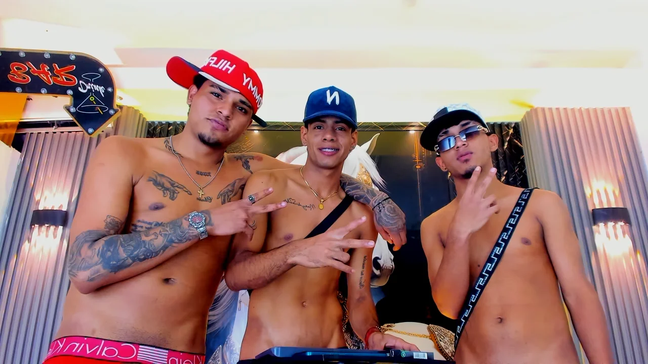 the_knights_of_the_night_ sexy guys 🔥😈 Bilde 3