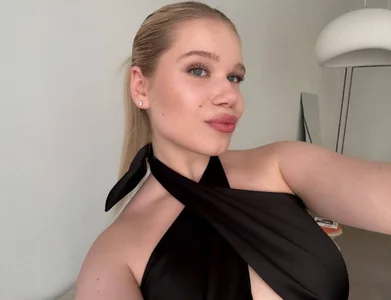 beautiful_evaa Your beautiful eva 🥰🥰 Foto