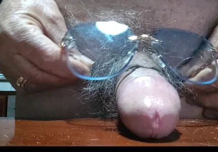 jhonschen's Gli fa male il sole Sex Photo 6