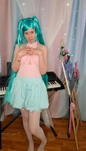 Fuzzy_Unicorn kullanıcısının Miku-chan is waiting for you✨️ミクちゃんはあなたを待ってるよ 💙 albümü -  2 fotoğraf