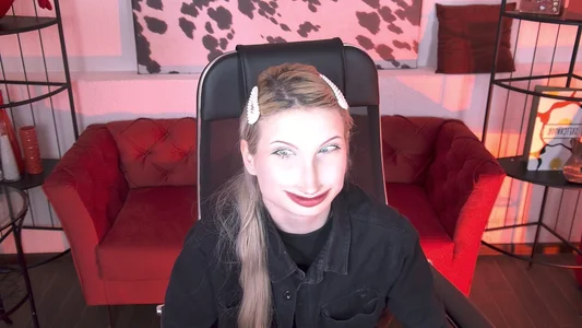 AvaDaviis AAAAAAAAA Pic