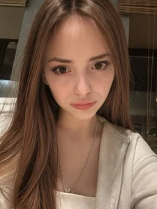 AliceStacy Public Pic 4