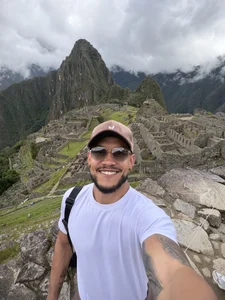 ARON_TAYLER01 Perú 🇵🇪  5টি ছবি