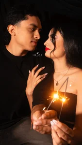 samantha_and_williams kullanıcısının ✨ New Year! albümü -  3 fotoğraf