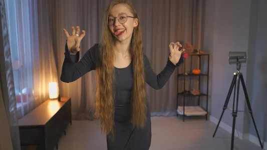 SharaNewbern Public Pic 8