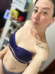 Valeriana00 blue day Pic 7